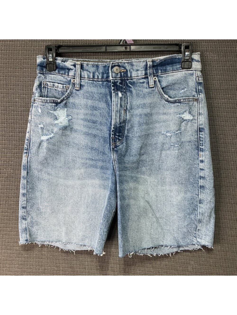 Old Navy Womens Size 10 Distressed Raw Hem Denim Shorts Light Wash Casual Summer